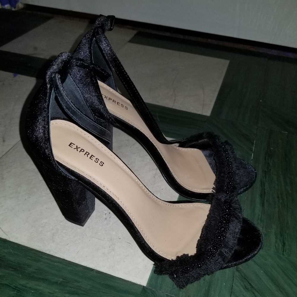 Express black heels
